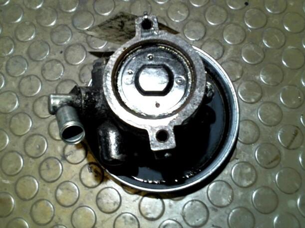 Foto: LENKGETRIEBEPUMPE eines Ford Escort Turnier Flair