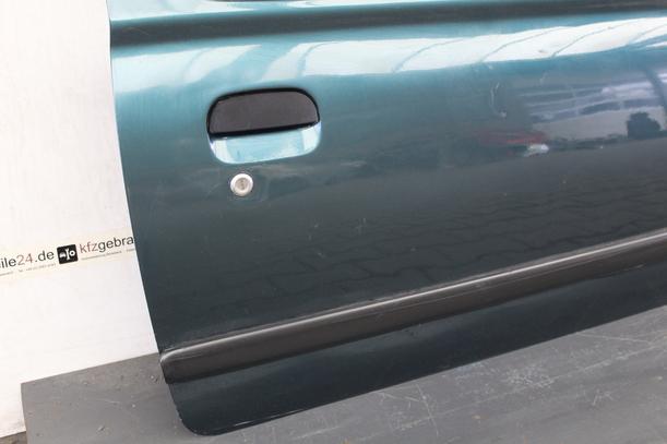 Foto: TÜR VORNE RECHTS V R eines Nissan Micra L