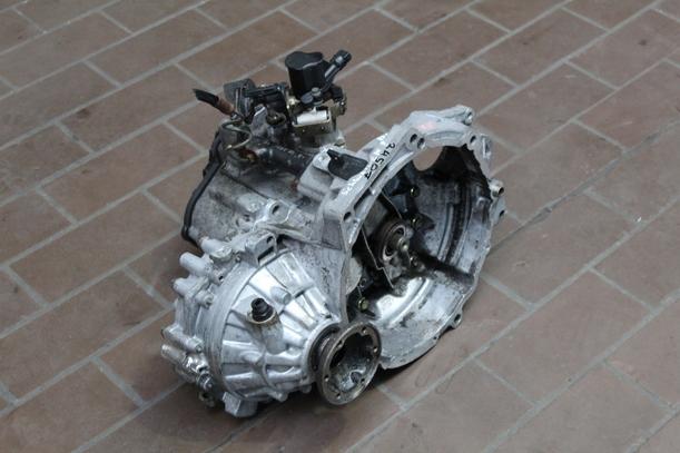 Foto: SCHALTGETRIEBE 5-GANG CHA eines VW Passat Variant 1.9 Special