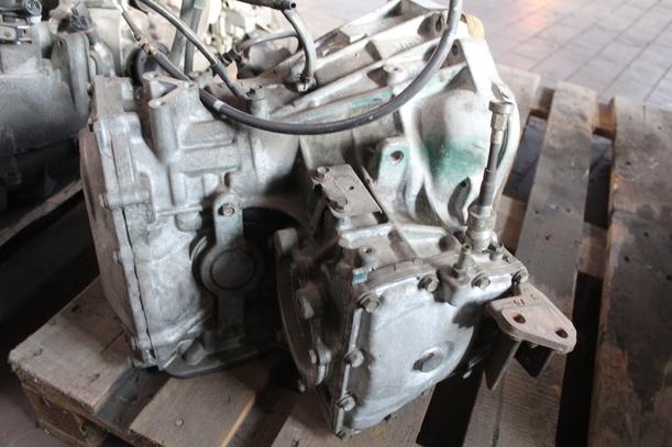 Foto: AUTOMATIKGETRIEBE HY eines Daihatsu Applause 16V Li