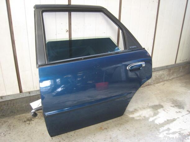 Foto: TÜR HINTEN LINKS eines Ford Scorpio Turnier Style