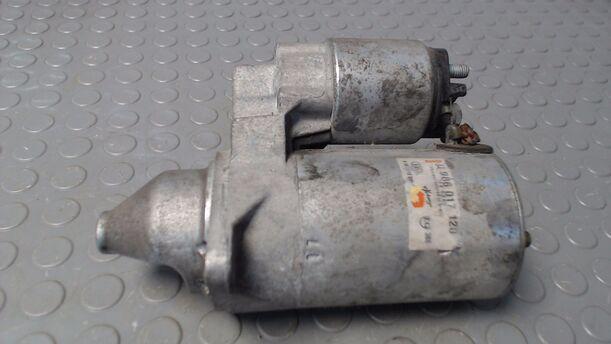Foto: ANLASSER / STARTER BOSCH eines Opel Corsa LS