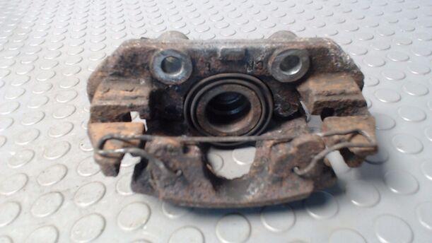 Foto: BREMSSATTEL VORN LINKS eines Opel Corsa LS