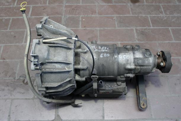 Foto: AUTOMATIK-GETRIEBE 3HP22 eines BMW 318i