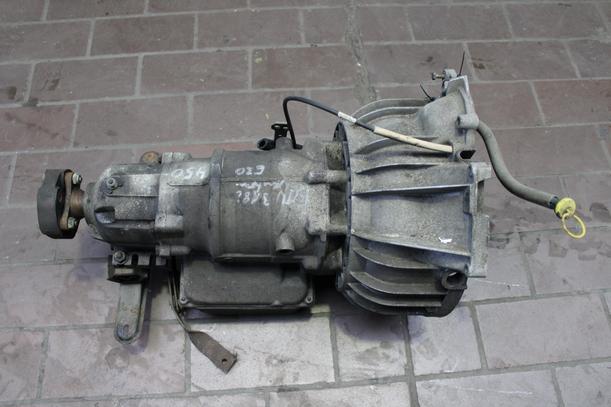 Foto: AUTOMATIK-GETRIEBE 3HP22 eines BMW 318i