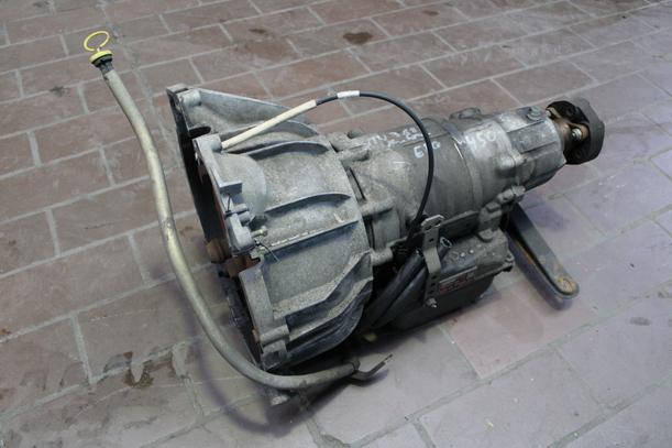 Foto: AUTOMATIK-GETRIEBE 3HP22 eines BMW 318i
