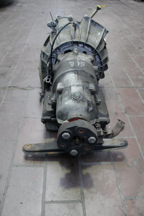 Foto: AUTOMATIK-GETRIEBE 3HP22 eines BMW 318i