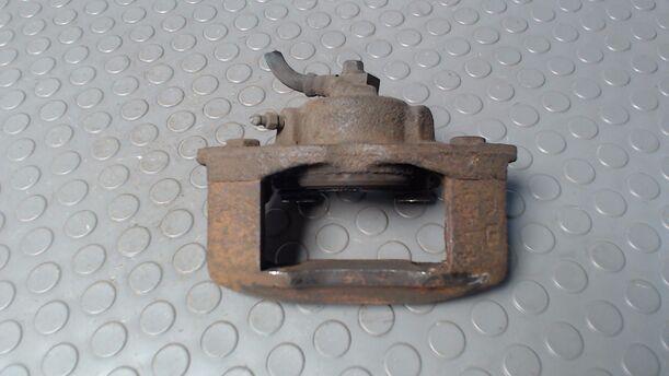 Foto: BREMSSATTEL VORN RECHTS eines Opel Corsa LS