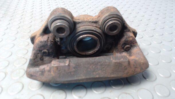 Foto: BREMSSATTEL VORN RECHTS eines Opel Corsa LS