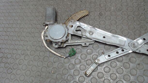 Foto: FENSTERHEBER HL eines Subaru Legacy 2.0 4WD LX
