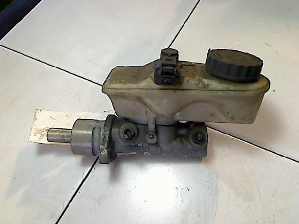Foto: HAUPTBREMSZYLINDER eines Seat Arosa 1.4 MPI Comfort