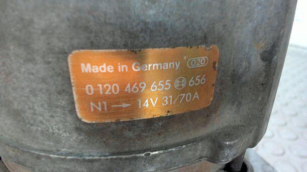 Foto: LICHTMASCHINE / GENERATOR ( 70A ) eines Ford Sierra Turnier CL