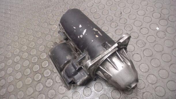 Foto: ANLASSER / STARTER BOSCH eines Ford Sierra Turnier CL