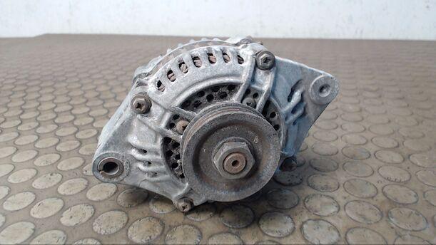 Foto: LICHTMASCHINE eines Honda Civic 1.3