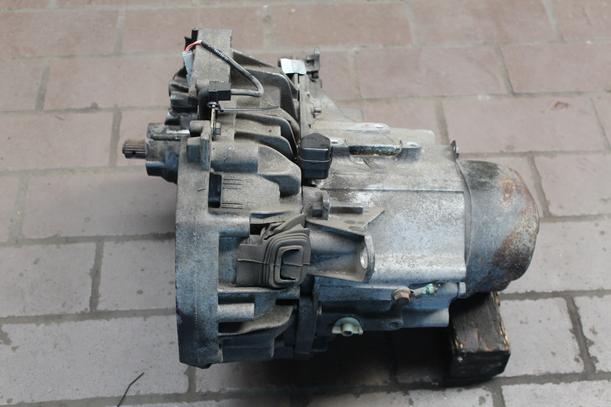 Foto: SCHALTGETRIEBE 5-GANG JB1046 eines Renault Clio RL