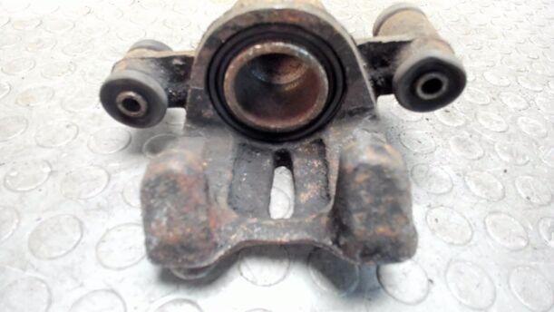 Foto: BREMSSATTEL VORNE RECHTS eines Toyota Starlet 1.3 XLi