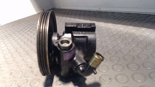 Foto: LENKGETRIEBEPUMPE / SERVOPUMPE eines Fiat Bravo 1.6 16V SX
