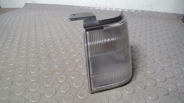 Foto: STANDLICHT/ BEGRENZUNGSLEUCHTE LINKS eines Mazda 323 1.6i GLX