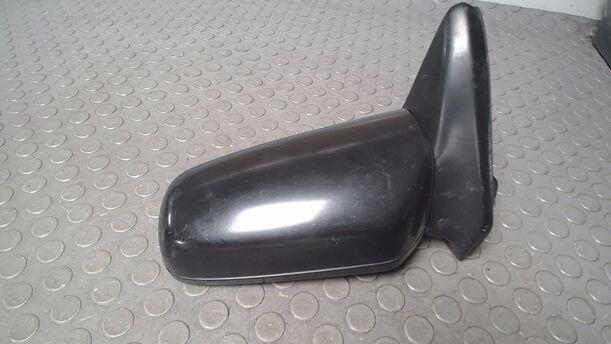 Foto: AUSSENSPIEGEL MECHANISCH VERSTELLBAR LINKS eines Mazda 323 1.6i GLX