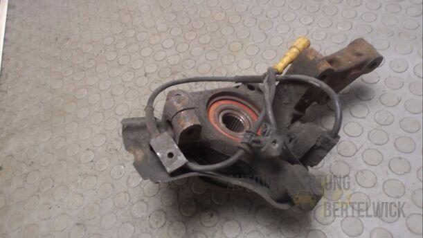 Foto: ACHSSCHENKEL VORNE RECHTS eines Alfa Romeo 145 1.6