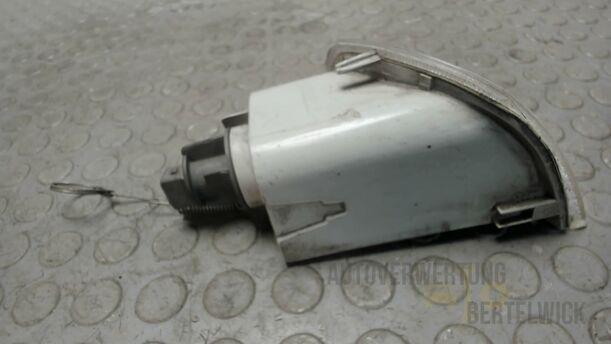 Foto: BLINKER VORNE RECHTS eines Alfa Romeo 145 1.6