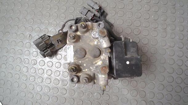 Foto: HAUPTBREMSAGGREGAT ABS eines Nissan Primera Traveller 1.6 LX