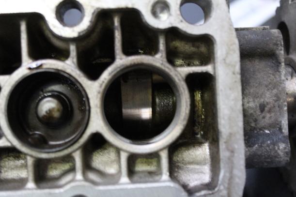 Foto: NOCKENWELLE LINKS AR33201 eines Alfa Romeo 145 1.6