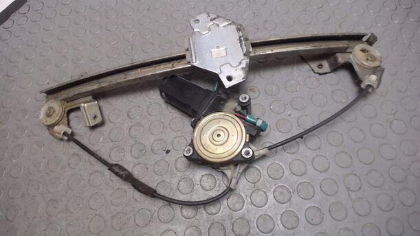 Foto: FENSTERHEBER VORN LINKS eines Mitsubishi Eclipse 2000 16V GSi