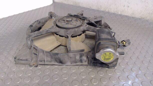 Foto: ELEKTROLÜFTER eines Mazda 626 2.5i V6