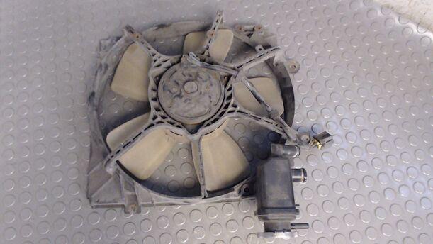 Foto: ELEKTROLÜFTER eines Mazda 626 2.5i V6