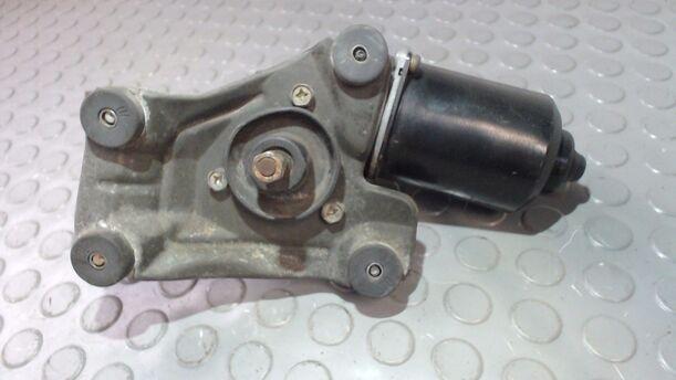 Foto: SCHEIBENWISCHERMOTOR VORN eines Mazda 626 2.5i V6