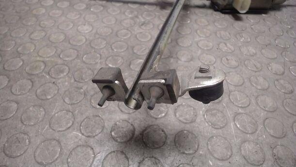 Foto: FENSTERHEBER VORNE LINKS eines Lancia Delta 1.6 i.e.