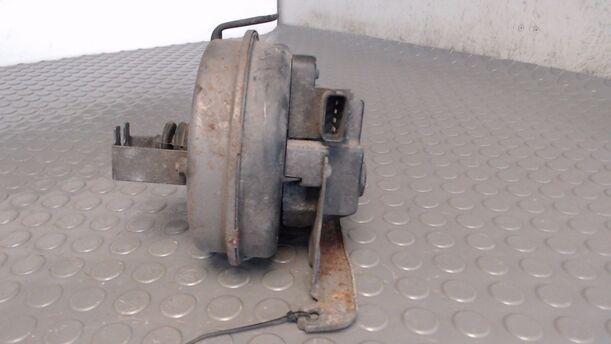 Foto: TEMPOMAT eines Mazda 626 2.5i V6