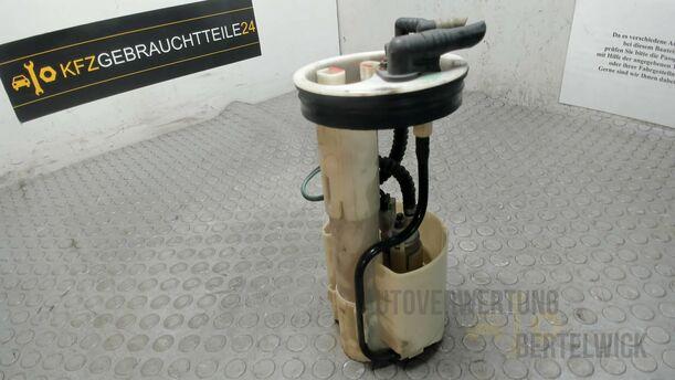 Foto: KRAFTSTOFFPUMPE eines Alfa Romeo 145 1.6