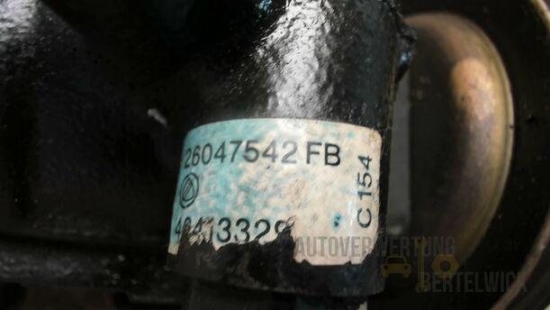 Foto: LENKGETRIEBEPUMPE eines Alfa Romeo 145 1.6