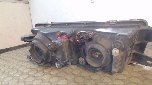 Foto: HAUPTSCHEINWERFER RECHTS eines Mitsubishi Colt 1300 GL