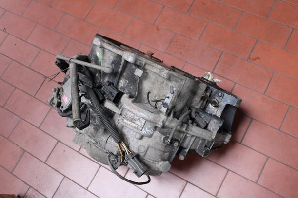 Foto: AUTOMATIK-GETRIEBE AF20 eines Opel Vectra Special