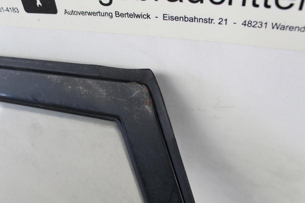 Foto: TÜR HINTEN LINKS eines Nissan Primera Traveller 1.6 LX