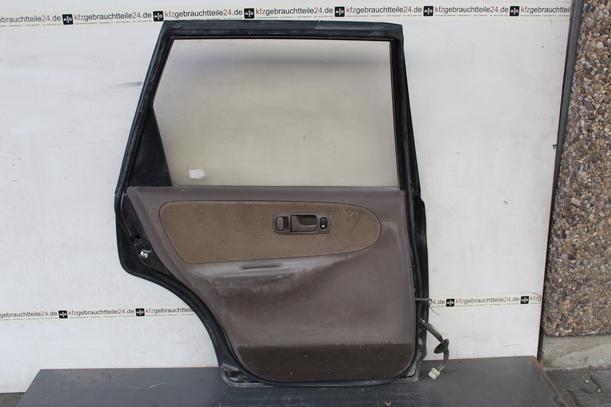 Foto: TÜR HINTEN LINKS eines Nissan Primera Traveller 1.6 LX