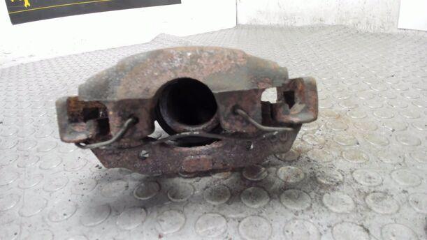 Foto: BREMSSATTEL VORN LINKS eines Ford Sierra Turnier 4x4 CLX
