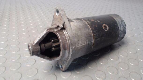 Foto: ANLASSER / STARTER BOSCH eines Opel Corsa City