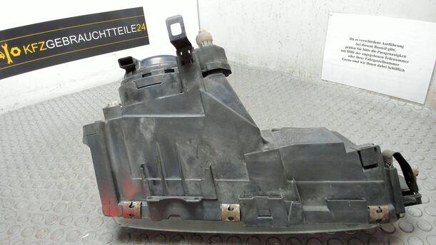 Foto: SCHEINWERFER LINKS ( LWR / ZUSATZSCHEINWERFER ) eines Ford Sierra Turnier 4x4 CLX