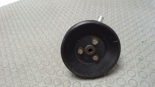 Foto: PUMPE SERVOLENKUNG eines Ford Sierra Turnier 4x4 CLX