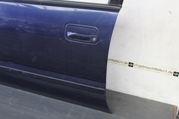 Foto: TÜR VORNE LINKS eines Nissan Primera Traveller 1.6 LX