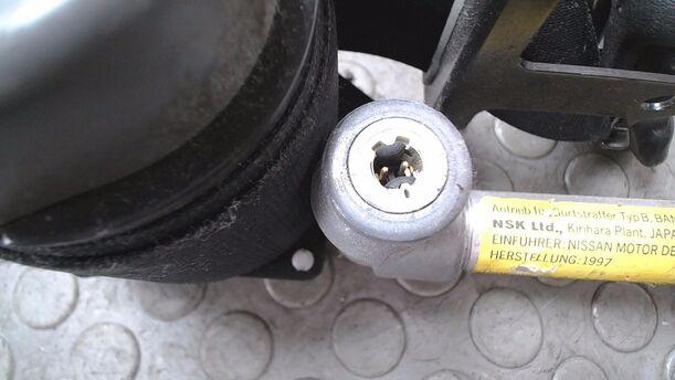 Foto: Sicherheitsgurt eines Nissan Primera Traveller 1.6 LX