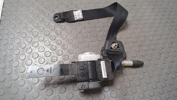 Foto: Sicherheitsgurt eines Nissan Primera Traveller 1.6 LX