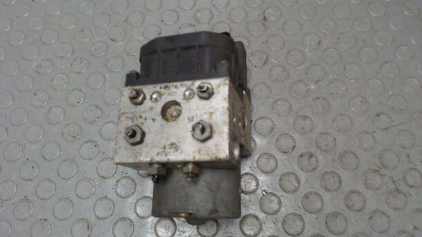 Foto: HAUPTBREMSAGGREGAT ABS eines Fiat Multipla 100 16V SX