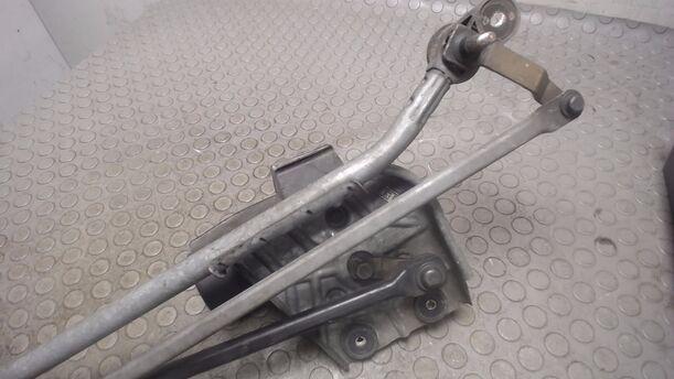 Foto: SCHEIBENWISCHERMOTOR VORN eines Ford Scorpio Turnier CLX