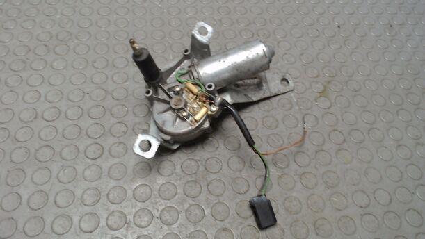 Foto: SCHEIBENWISCHERMOTOR HINTEN eines Ford Scorpio Turnier CLX