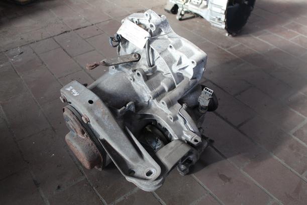 Foto: SCHALTGETRIEBE 5-GANG CEF eines Seat Ibiza 1.6i CLX